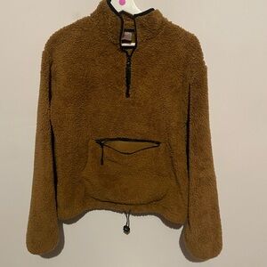 NOBO PLUSH‎ PULLOVER size medium (7-9)